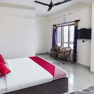 Oyo 49244 Green Castle Residency Hotel